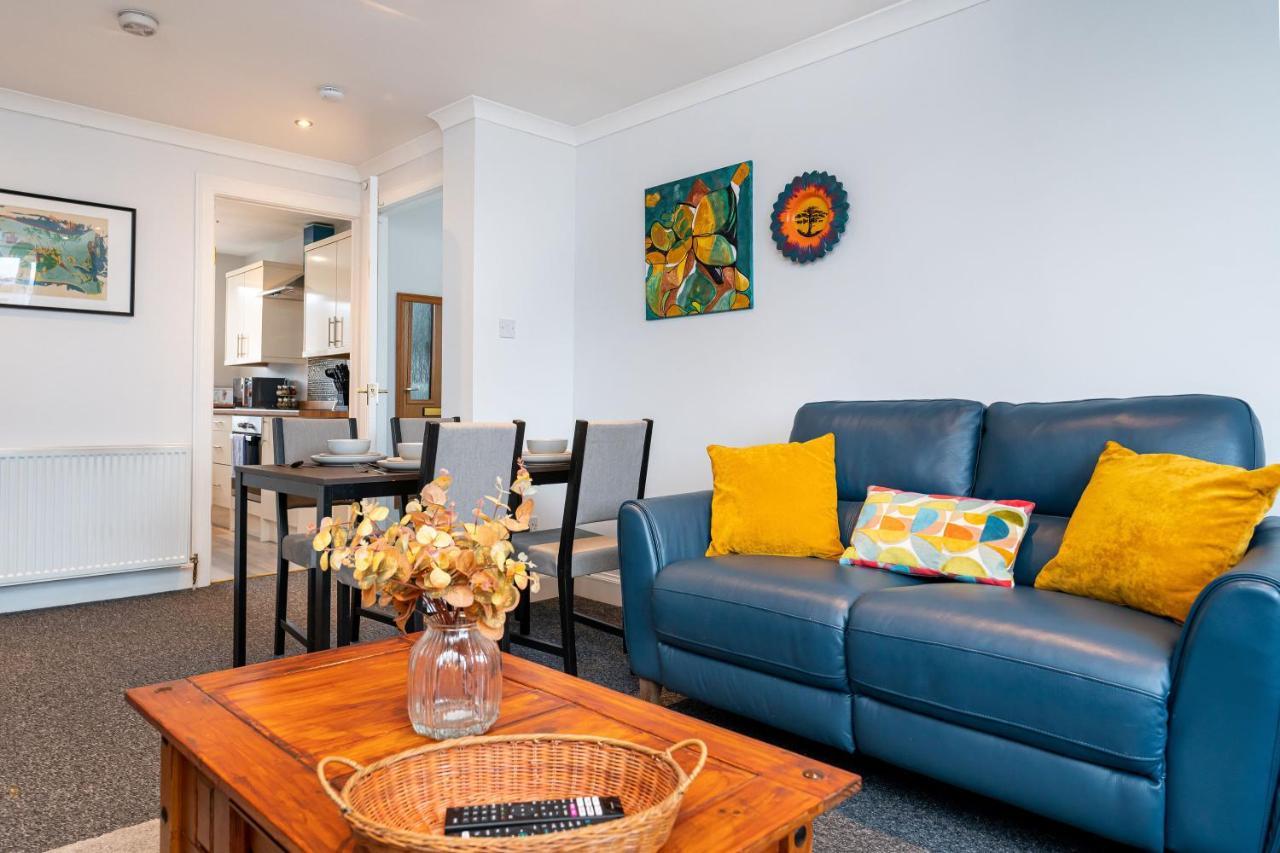 Lovely 3-Bedroom Flat With Free Parking Bridge of Allan Exterior foto