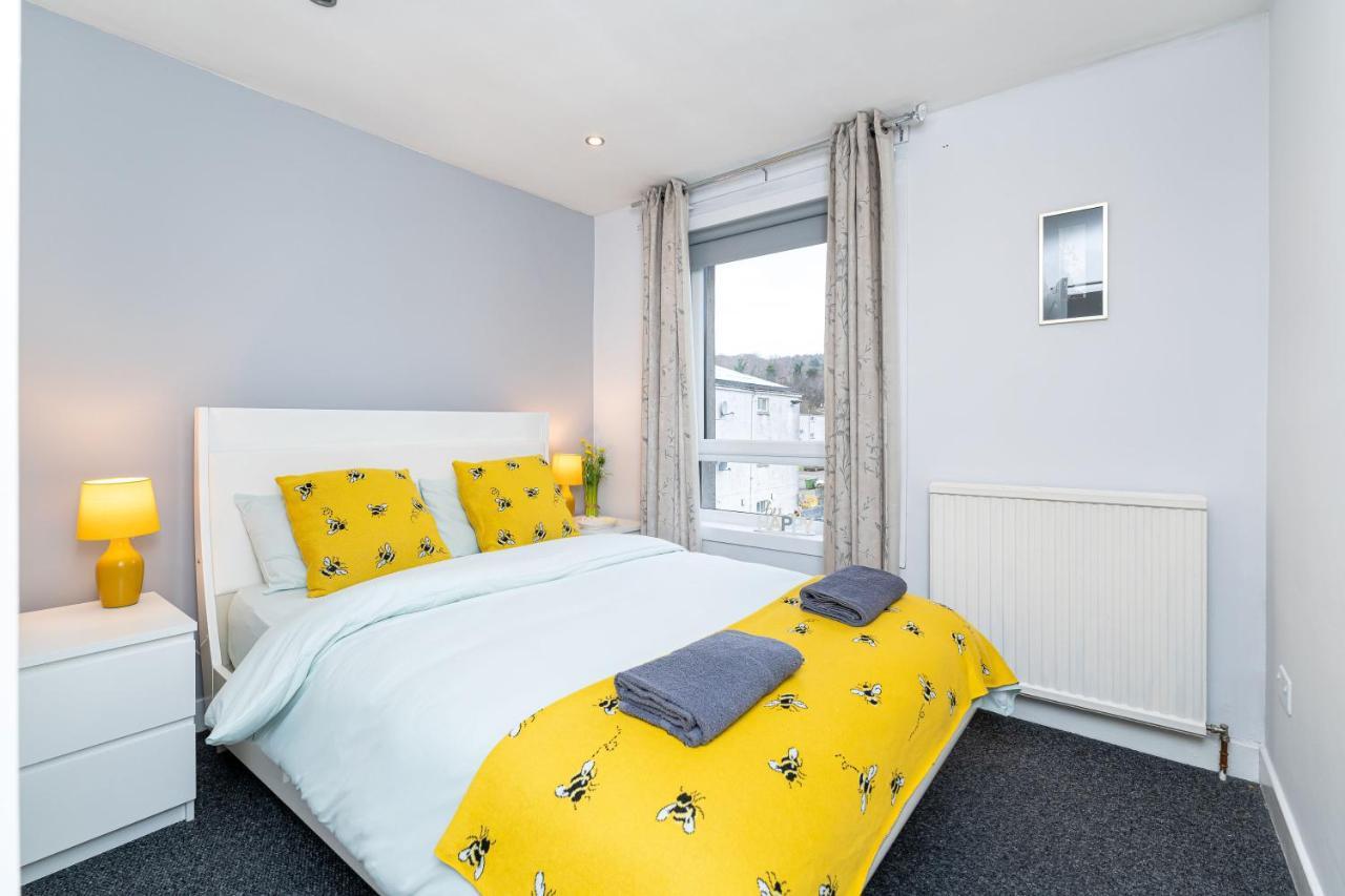 Lovely 3-Bedroom Flat With Free Parking Bridge of Allan Exterior foto